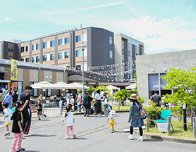 スイコウスクエア